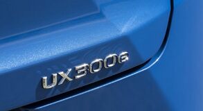 Lexus UX300e