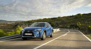 Lexus UX300e