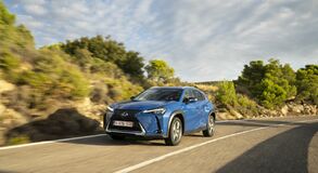 Lexus UX300e
