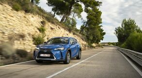 Lexus UX300e