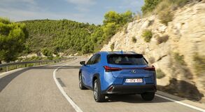 Lexus UX300e