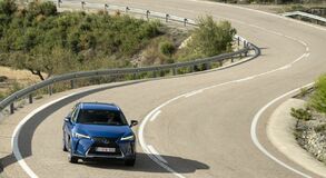 Lexus UX300e