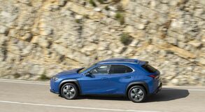 Lexus UX300e