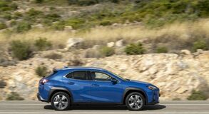 Lexus UX300e