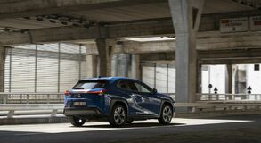 Lexus UX300e