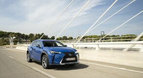 Lexus UX300e