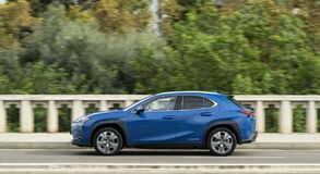 Lexus UX300e