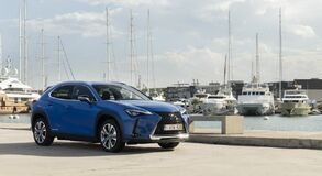 Lexus UX300e