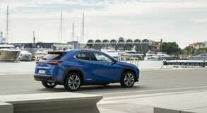 Lexus UX300e