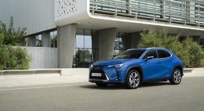 Lexus UX300e