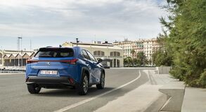 Lexus UX300e