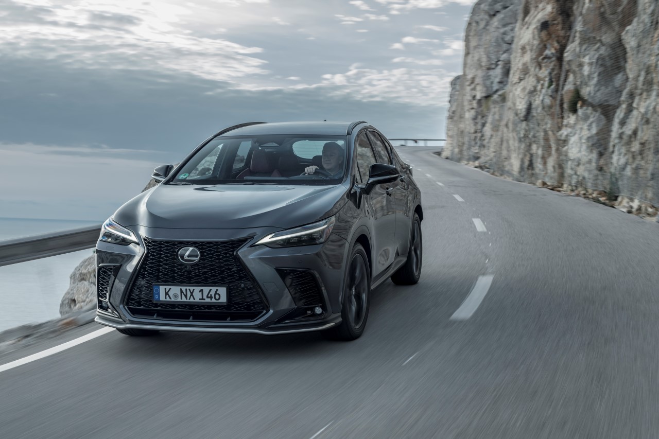 Lexus NX 450h+