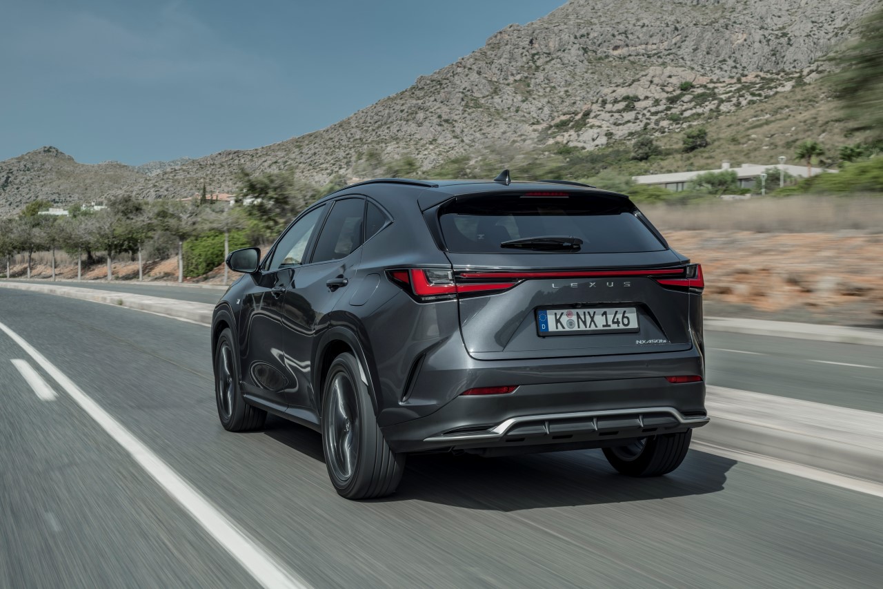 Lexus NX 450h+