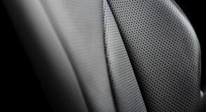 Lexus RX500h - local