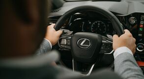 Lexus NX - local
