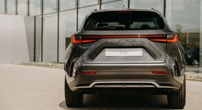 Lexus NX - local