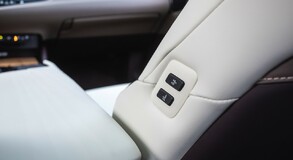 Lexus ES300 - local