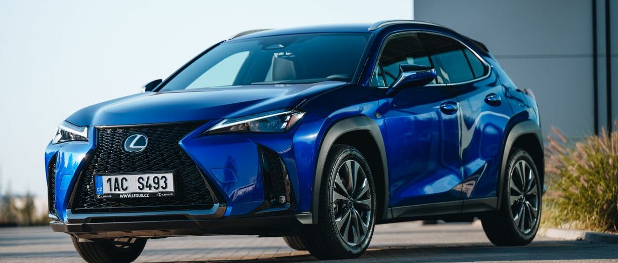 LETNÍ NABÍDKA LEXUS TAKUMI EDITION PŘINÁŠÍ SKLADOVÉ VOZY LEXUS ZA JEDINEČNÉ CENY