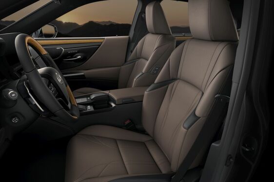 Lexus ES 2021