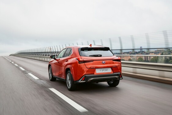 LEXUS UX 250H