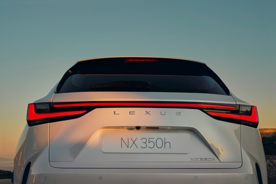 A vadonatúj Lexus NX vezető tervezője mesél az slágervárományos SUV formavilágáról
