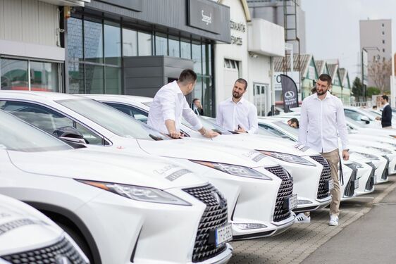 Megújította együttműködését a PICK Szeged kézilabdacsapat és a Lexus 