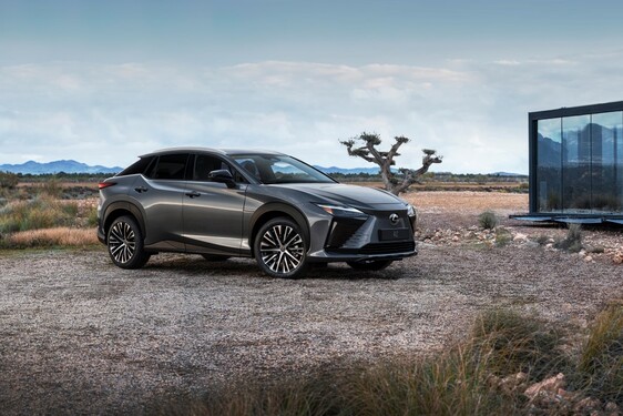 A gepárd ihlette: a Lexus RZ mer különbözni