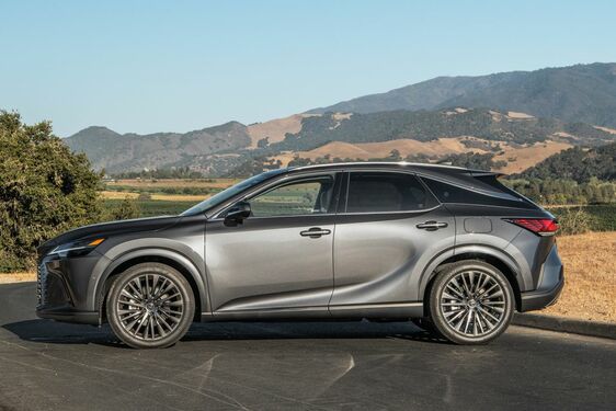 RX 450h+ PLUG-IN HYBRID ELECTRIC