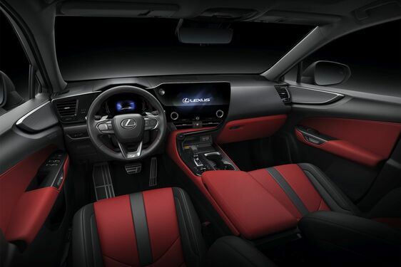 Új prémium funkciókkal és high-tech megoldásokkal gazdagodott a Lexus NX 
