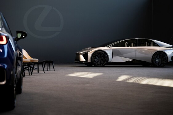 Lexus Kenshiki 2023