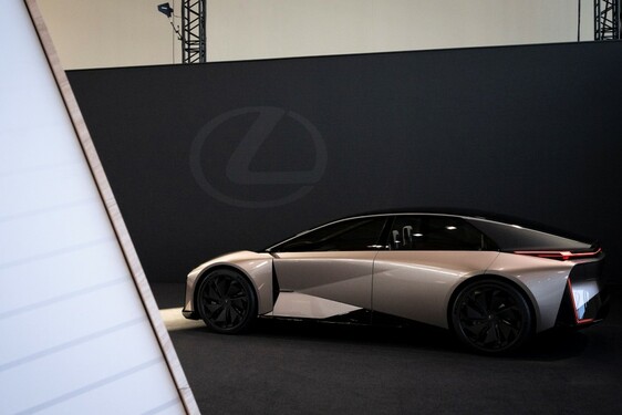Lexus Kenshiki 2023