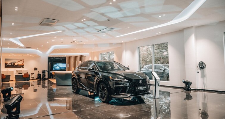 Az AutoWallis nyitotta meg Győrben Magyarország hatodik Lexus márkakereskedését 