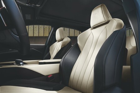 A MODELLCSALÁD EGYEDÜLÁLLÓ TAGJA: A TURBÓS, SPORTOS KARAKTERŰ LEXUS RX 500h