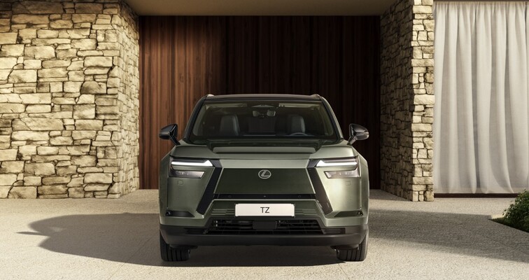 VIRTUÁLIS KÉZI VÁLTÓVAL ÉS INTELLIGENS ÖSSZKERÉKHAJTÁSSAL ÉRKEZIK A LEXUS TZ