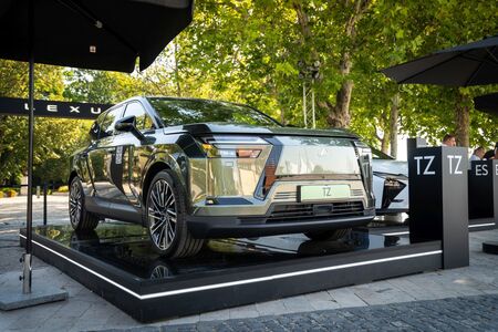 Nagyközönség előtt a Lexus elektromos újdonságai: Balatonfüreden debütál a Lexus ES és TZ!