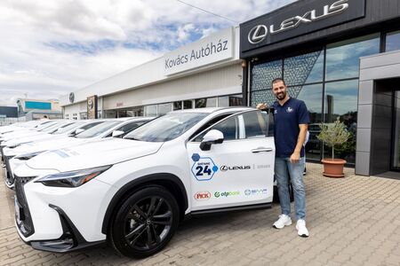 Elsőrangú teljesítmény a pályán és az utakon is: újabb 22 Lexussal erősít az OTP Bank – PICK Szeged férfi kéziladba csapata 