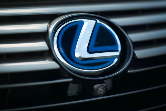 EZT CSINÁLJA BÁRKI UTÁNUK: ELKÉPESZTŐ, AMIT A TOYOTA ÉS A LEXUS A HAZAI PIACON MŰVEL