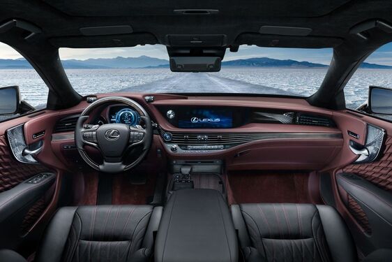  LEXUS LS: A LUXUS CSILLOGÁSA
