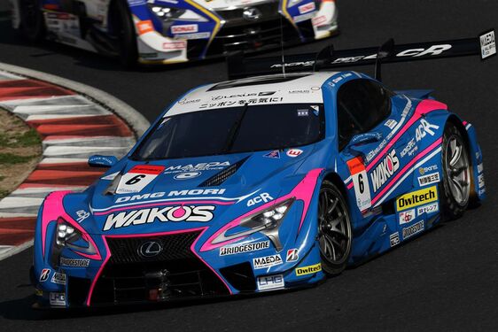 SUPER GT: DOBOGÓS HELYEZÉSSEL NYITOTTA AZ ÉVADOT A LEXUS LC 500 