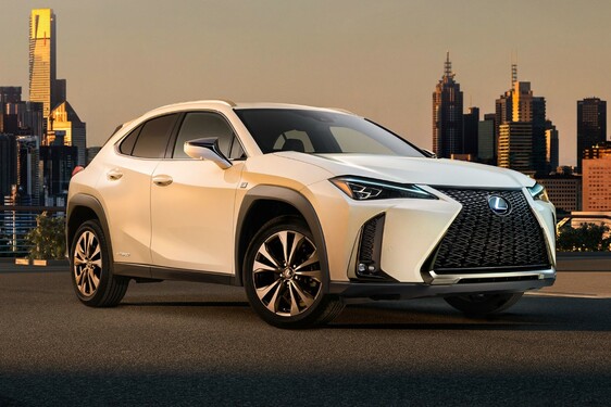 MEGÁLLÍTHATATLAN A SUVOK SZÁRNYALÁSA VILÁGSZERTE ÉS IDEHAZA – TAROL A TOYOTA ÉS A LEXUS 