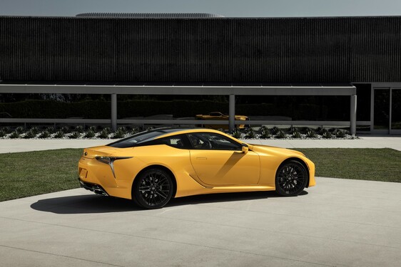 A LEXUS IS OTT  VOLT A PEBBLE BEACH CONCOURS D’ELEGANCE SZÉPSÉGVERSENYEN