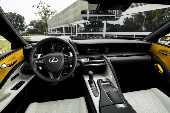 A LEXUS IS OTT  VOLT A PEBBLE BEACH CONCOURS D’ELEGANCE SZÉPSÉGVERSENYEN