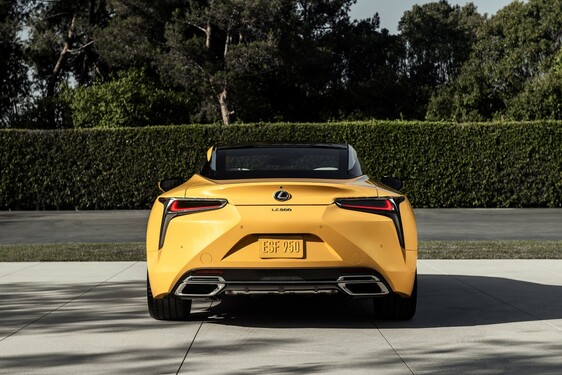 A LEXUS IS OTT  VOLT A PEBBLE BEACH CONCOURS D’ELEGANCE SZÉPSÉGVERSENYEN
