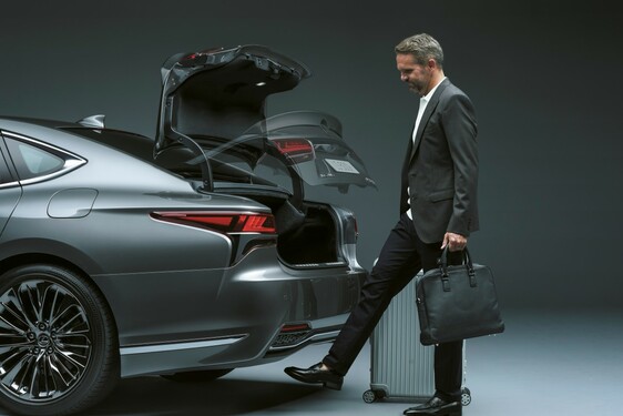 Lexus LS 500h