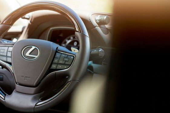 Lexus LS 500h