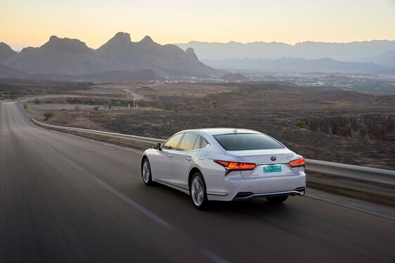 Lexus LS 500h