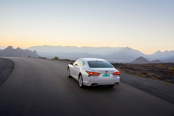 Lexus LS 500h