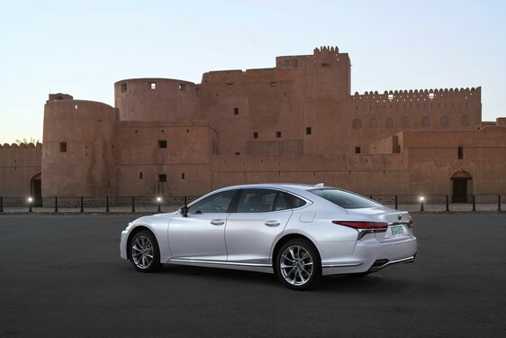 Lexus LS 500h