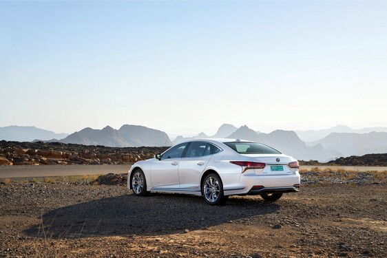 Lexus LS 500h
