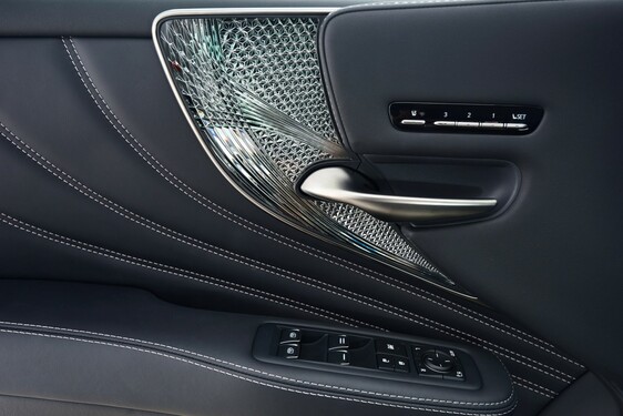 Lexus LS 500h